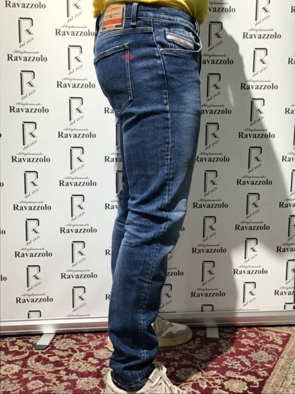 Jeans uomo DIESEL